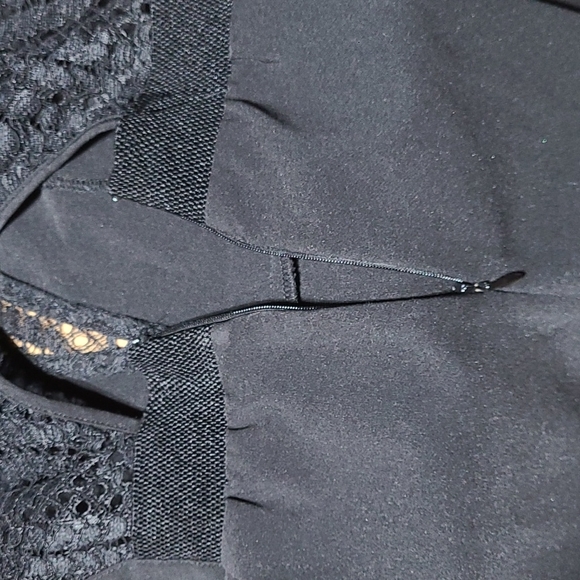 ★ 3 for $20 ★ Dynamite Top - Picture 5 of 6